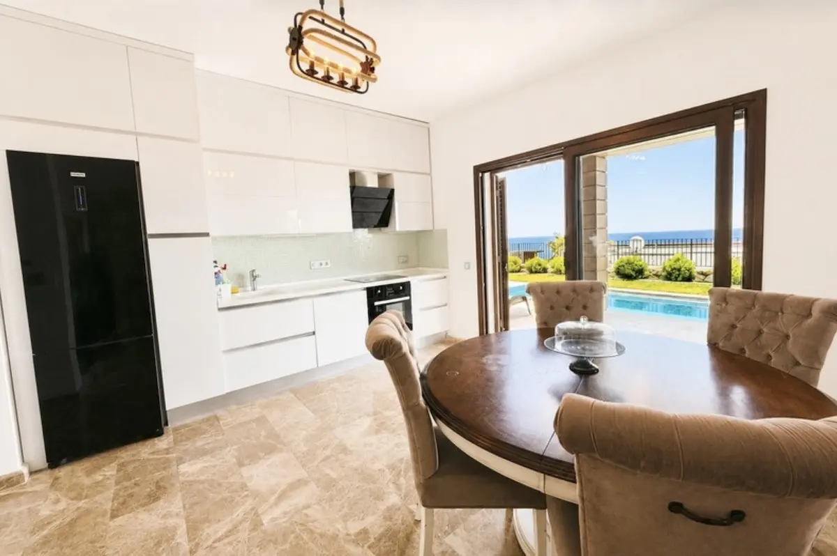 Modern kitchen